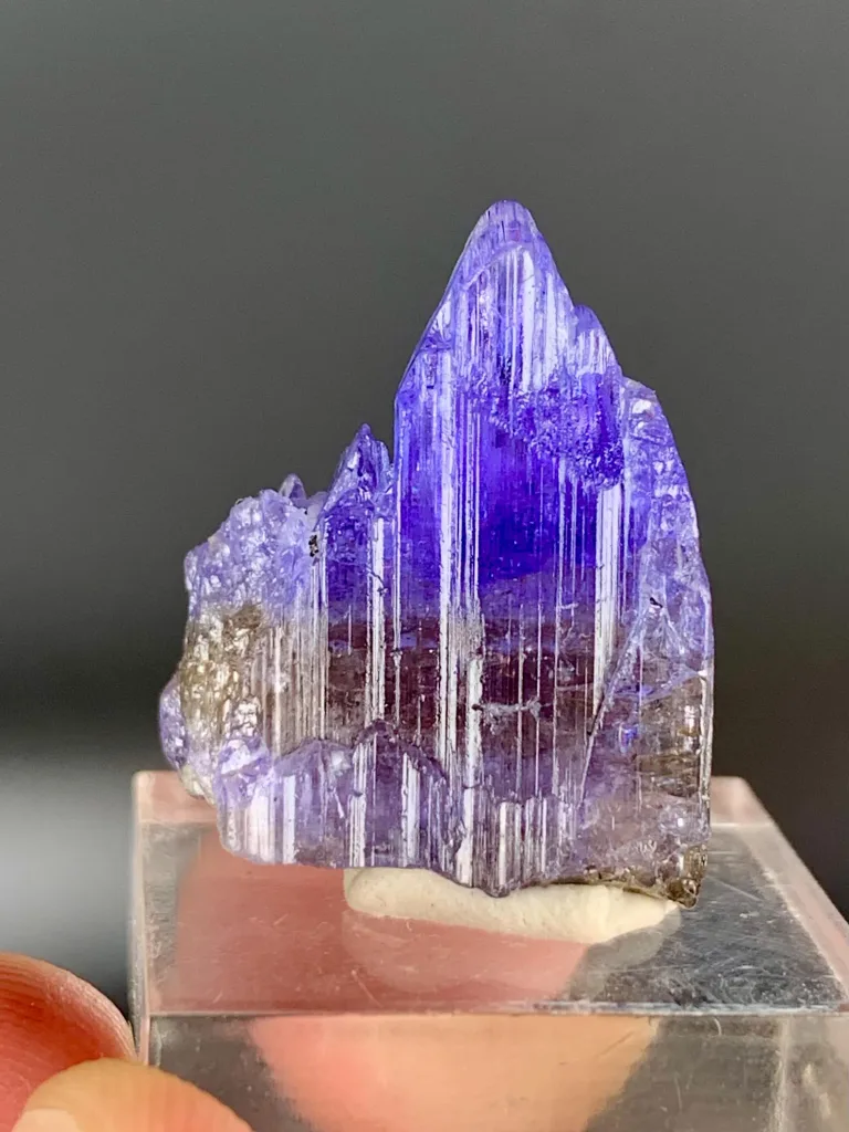 Natural Termanited Rare Bule Tanzanite Crystal, Raw Tanzanite Gemstone - image 7