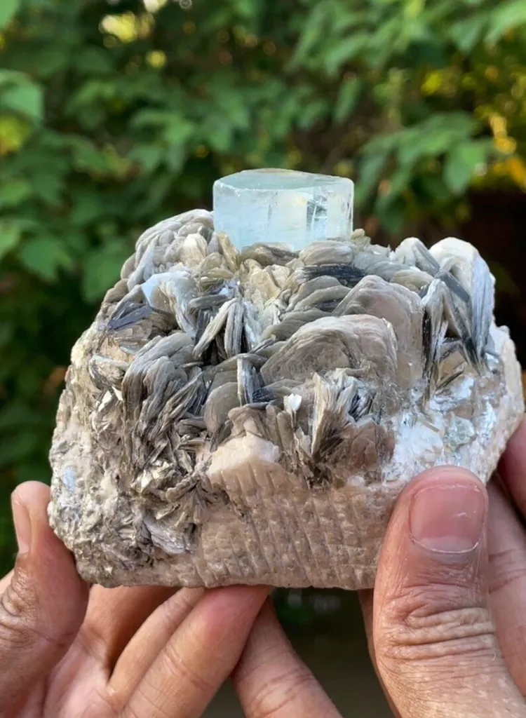 Natural Terminated Blue Aquamarine Crystal With Muscovite Mica, Aquamarine Specimen, Raw Aquamarine, Minerals Specimen From Nagar - - image 6