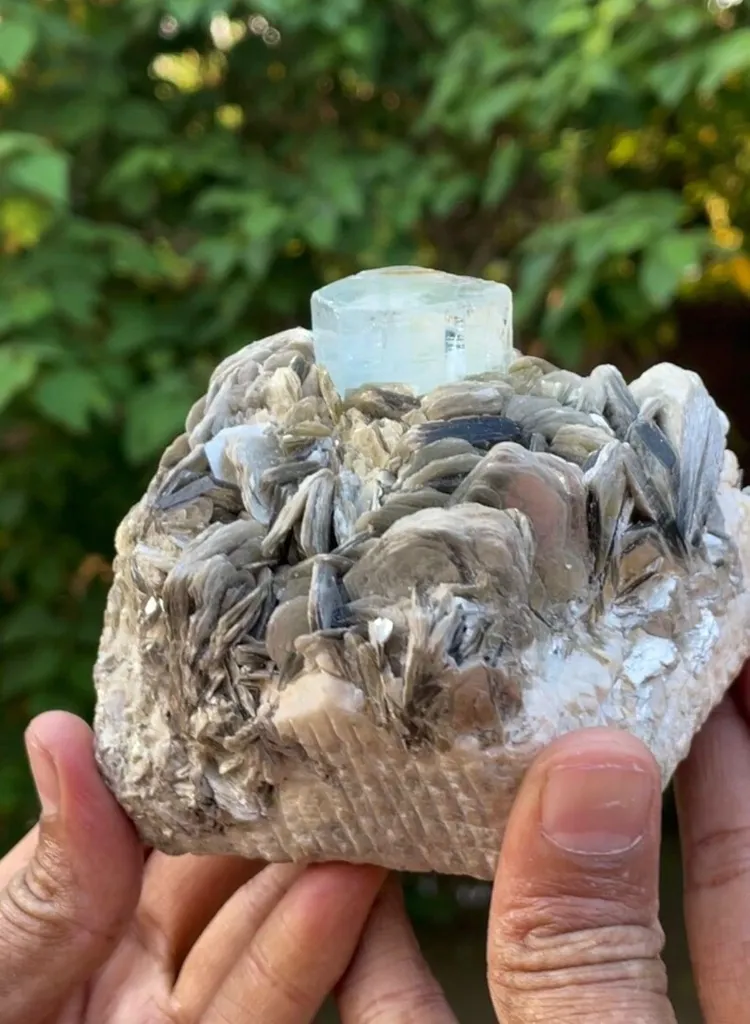 Natural Terminated Blue Aquamarine Crystal With Muscovite Mica, Aquamarine Specimen, Raw Aquamarine, Minerals Specimen From Nagar - - image 8