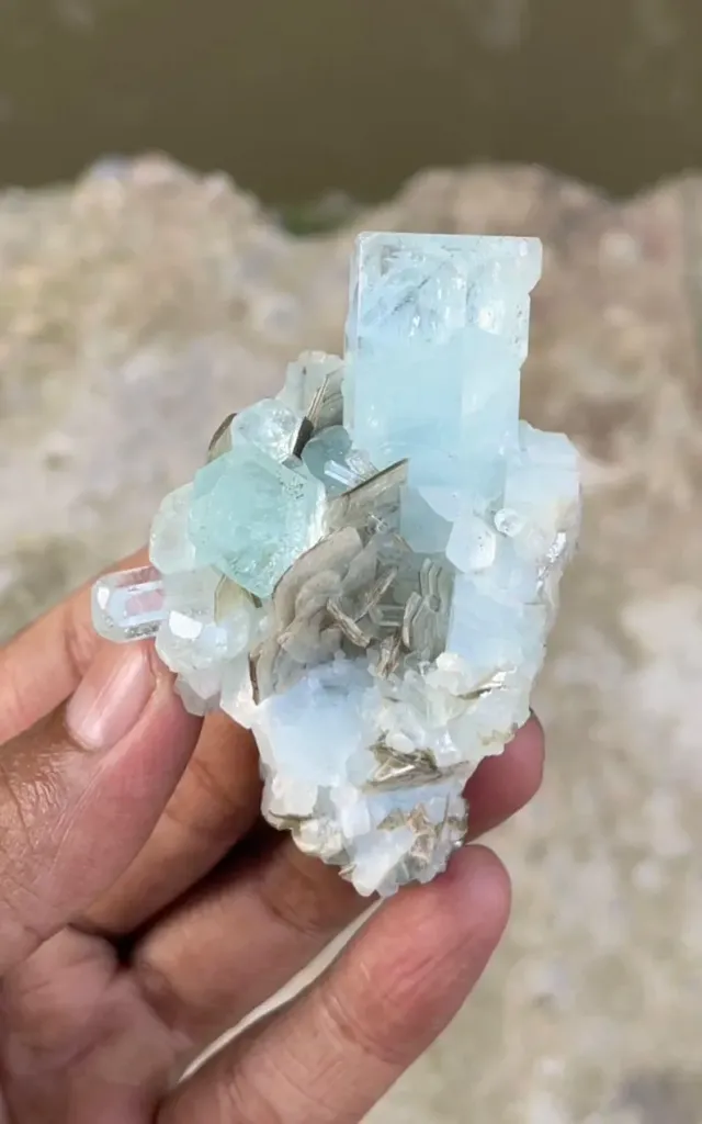 Natural Terminated Blue Aquamarine Crystals Cluster With Mica, Aquamarine Specimen, Raw Aquamarine, Minerals Specimen From Nagar - 55 g image