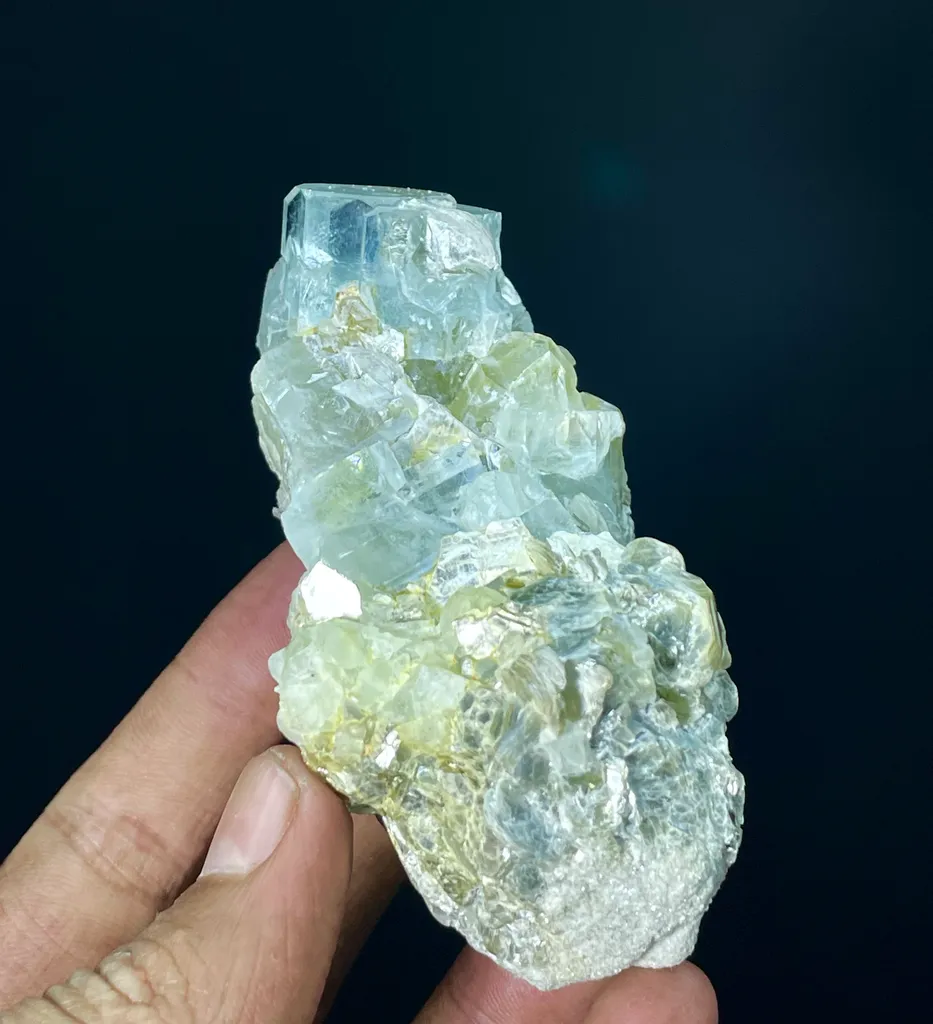 Natural Terminated Blue Aquamarine Crystals With Muscovite Mica, Aquamarine Specimen, Raw Aquamarine, Minerals Specimen From Nagar image