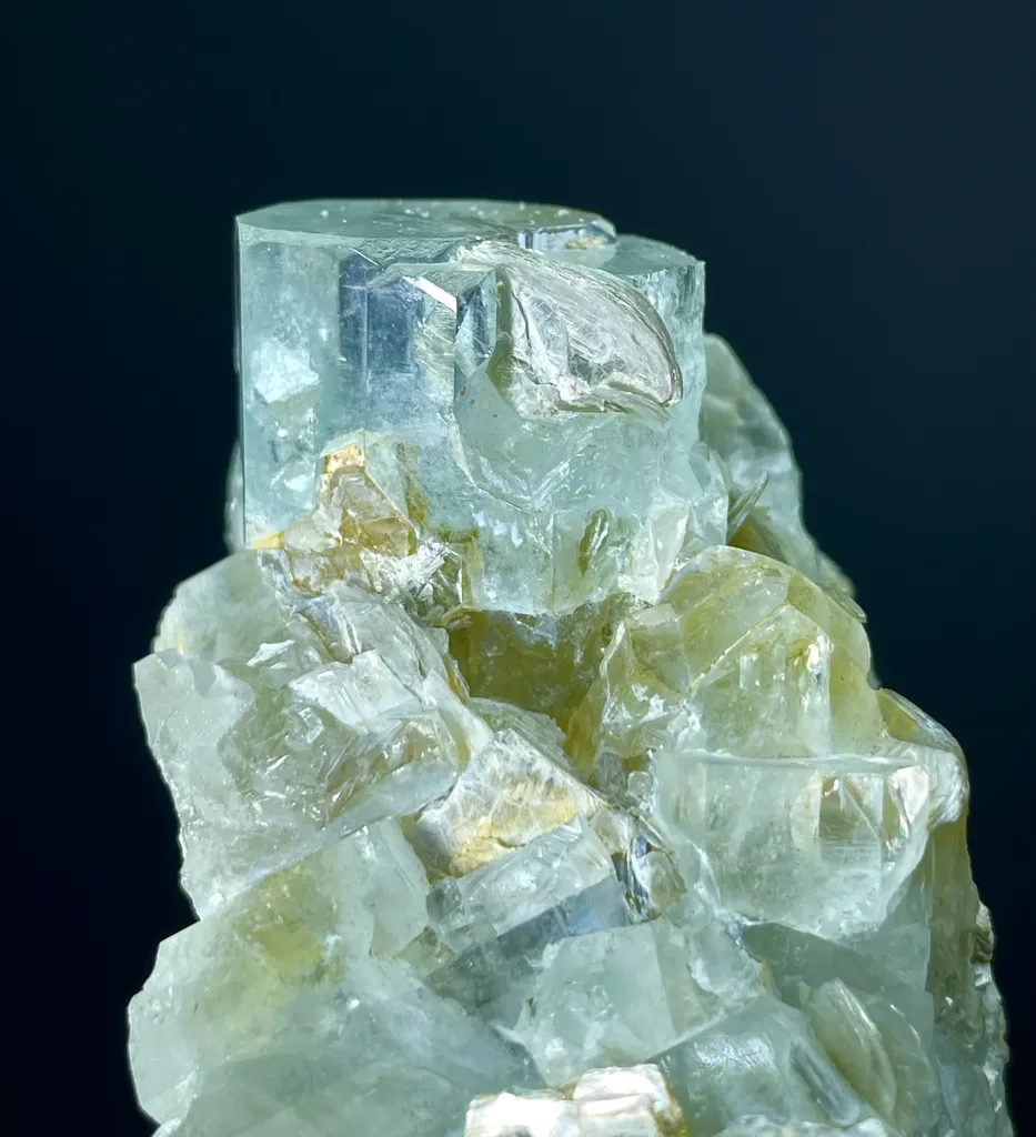 Natural Terminated Blue Aquamarine Crystals With Muscovite Mica, Aquamarine Specimen, Raw Aquamarine, Minerals Specimen From Nagar - image 2
