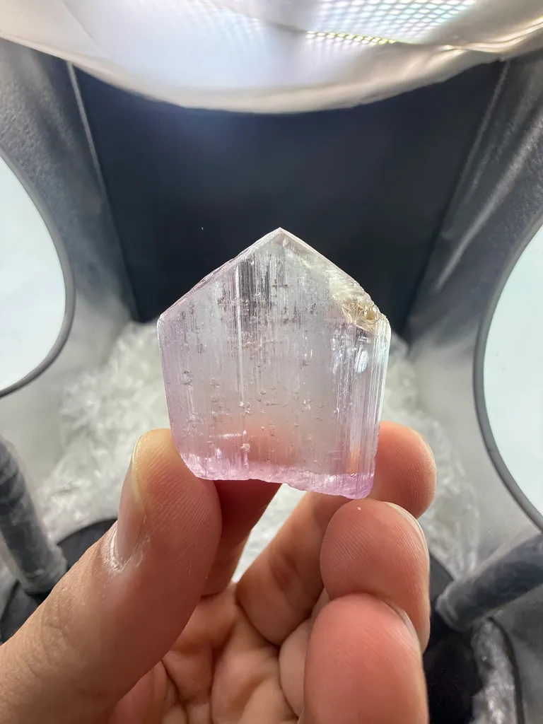 Natural Terminated  Kunzite Crystal from Afghanistan  Mineral Collector Crystal image
