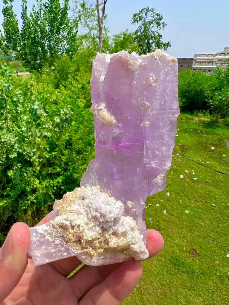 Natural terminated kunzite Specimen. - image 4
