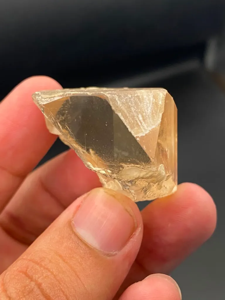 Natural Topaz Crystal, 48 Grams Cutting Grade from Pakistan, Gilgit-Baltistan, Shigar District. - image 3