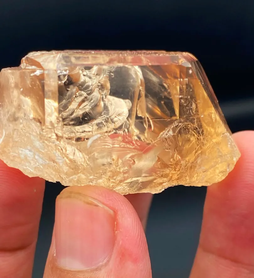 Natural Topaz Crystal, 67 Grams Cutting Grade  from Pakistan, Gilgit-Baltistan, Shigar District. - image 6
