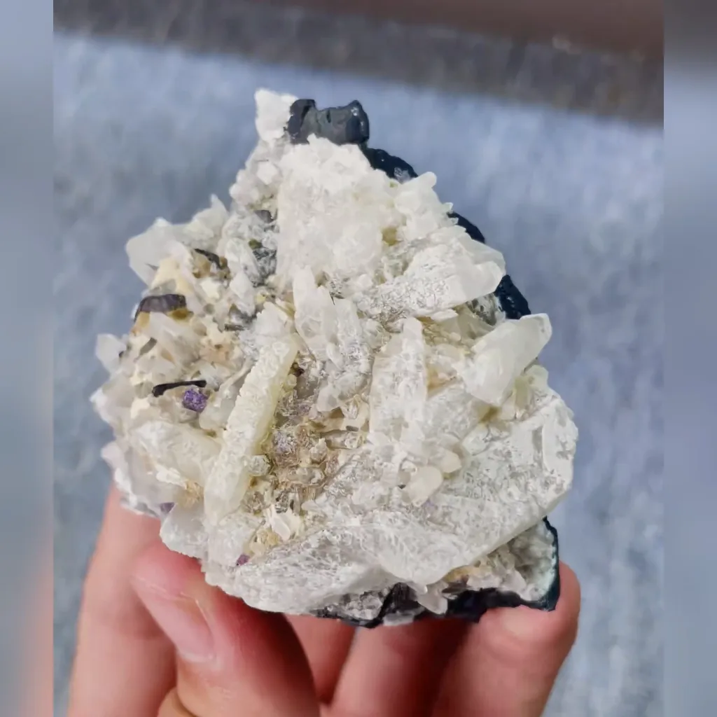 Natural Tourmaline and Quartz Symbiosis comes from Inner Mongolia,China 70*70*40MM - image 3