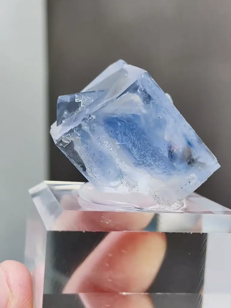 Natural Transparent Blue Fluorite comes from Xianghualing,Hunan 35*30*20MM - image 7