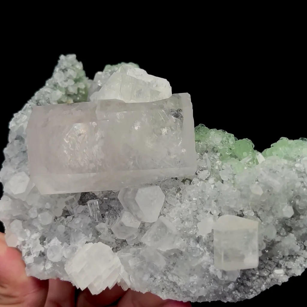 Natural Transparent Columnar Calcite and Green Fluorite Mineral Specimen,High Quality Specimen,FUJIAN,CHINA(135*100*57mm) - image 2