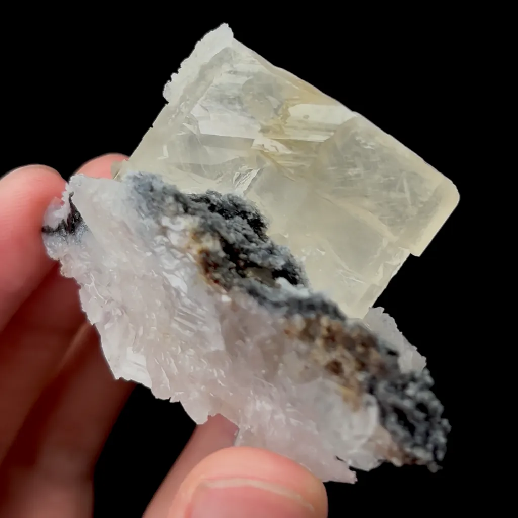 Natural Transparent Columnar Calcite Mineral Specimen,High Quality Specimen,FUJIAN,CHINA(60*46*44mm) - image 3