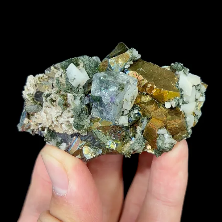 Natural Transparent Cubic Fluorite and Arsenopyrite, Mineral Specimens:Yaogangxian,Hunan (65*40*25MM) image