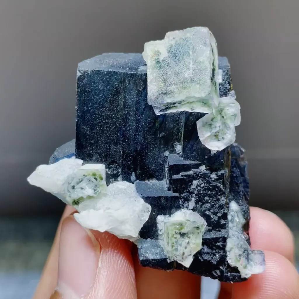 Natural Transparent Cubic Fluorite and Black Stylolite Symbiosis comes from Yaogangxian,China 40*20*40MM image