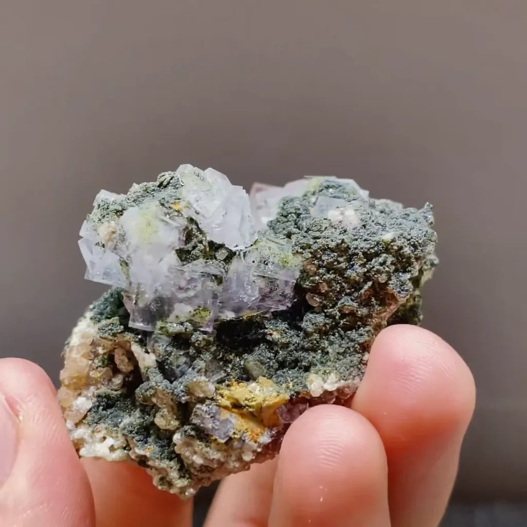 Natural Transparent Cubic Fluorite and Mica Symbiosis comes from Yaogangxian,Hunan 50*40*35MM - image 2