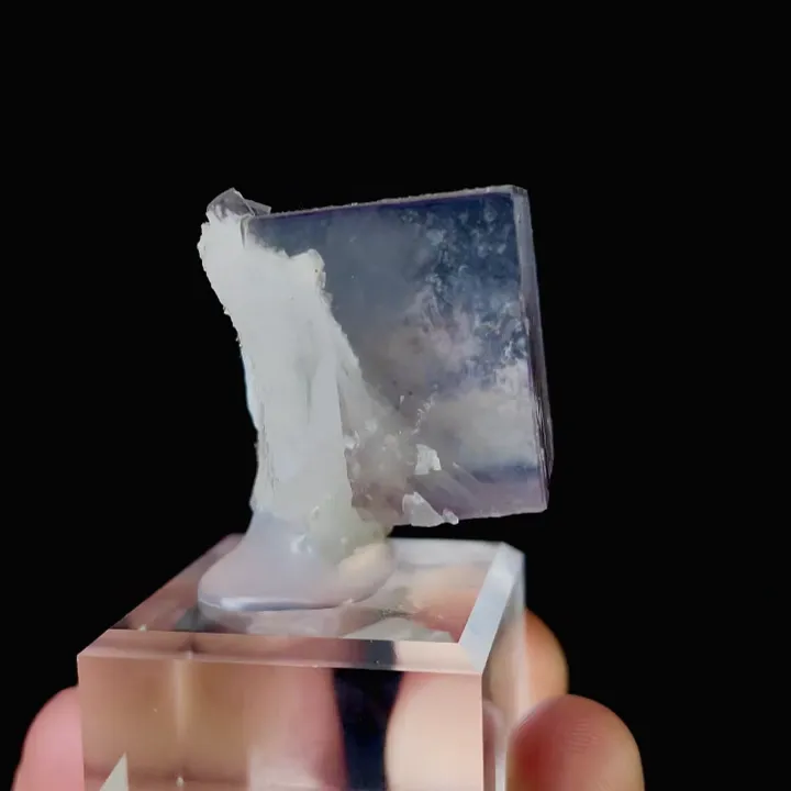 Natural Transparent Cubic Fluorite and Pyrite, Mineral Specimen:Yaogangxian,Hunan (20*20*20MM) image