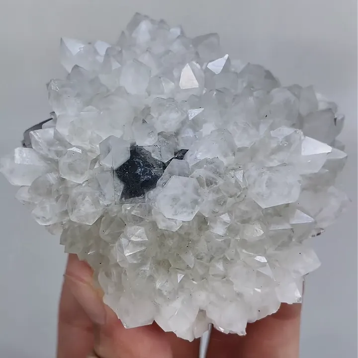 Natural Transparent Cubic Fluorite and Quartz Cluster comes from Inner Mongolia,China 85*85*40MM - image 2
