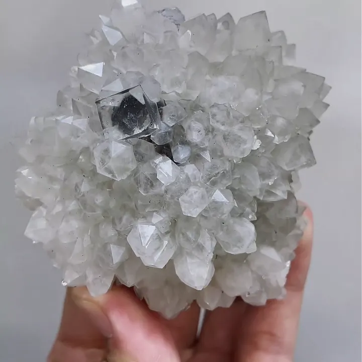 Natural Transparent Cubic Fluorite and Quartz Cluster comes from Inner Mongolia,China 85*85*40MM - image 5