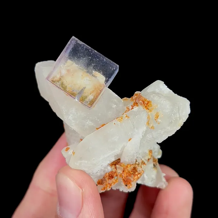 Natural Transparent Cubic Fluorite and Quartz, Mineral Specimen:Yaogangxian,Hunan (40*65*40MM) image