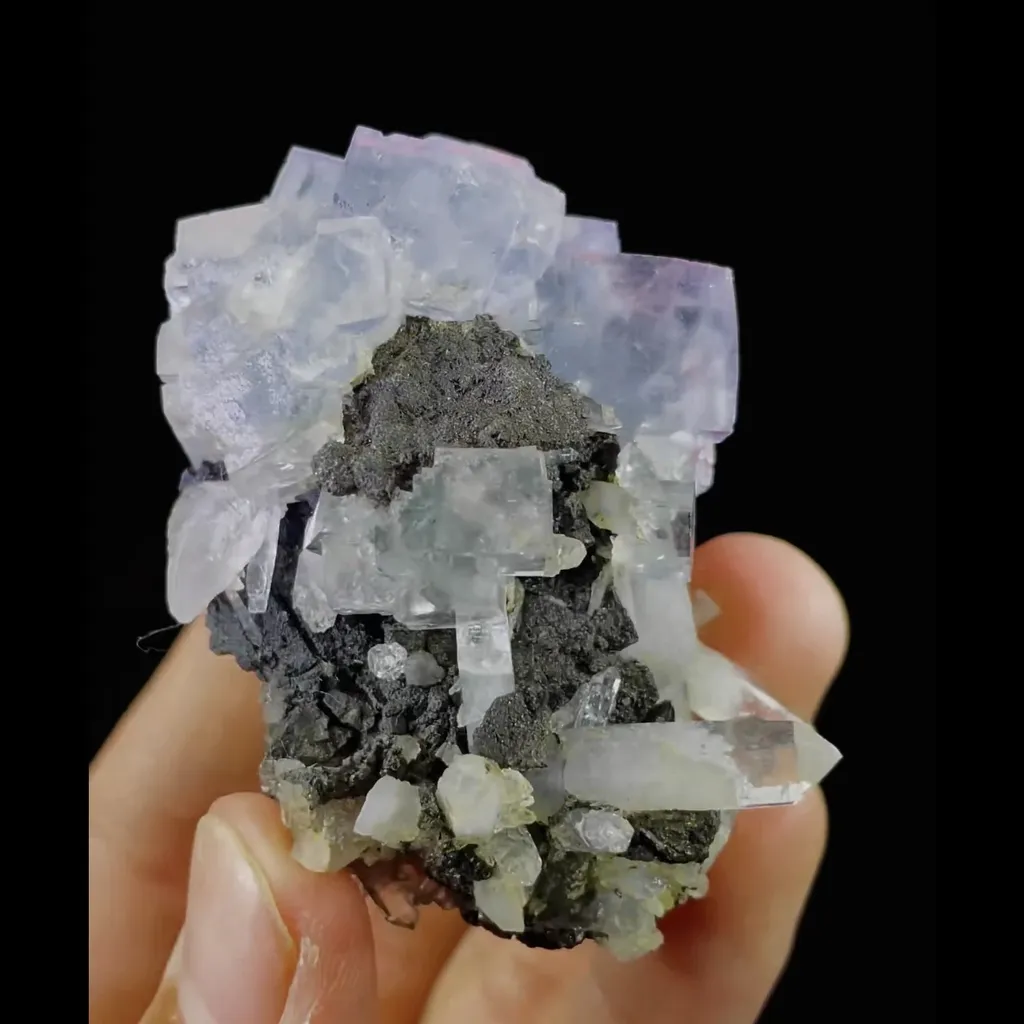 Natural Transparent Cubic Fluorite and Quartz Symbiosis comes from Yaogangxian,Hunan 40*55*35MM image