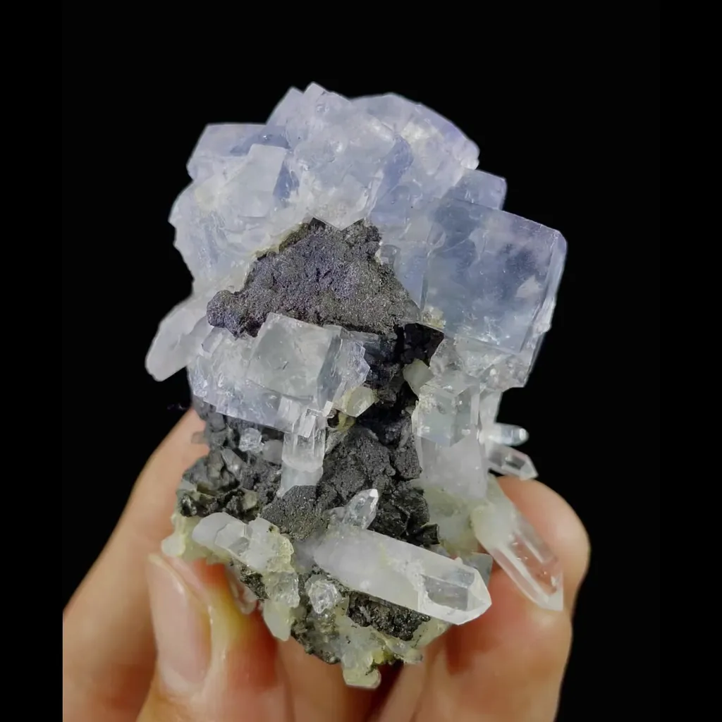 Natural Transparent Cubic Fluorite and Quartz Symbiosis comes from Yaogangxian,Hunan 40*55*35MM - image 2