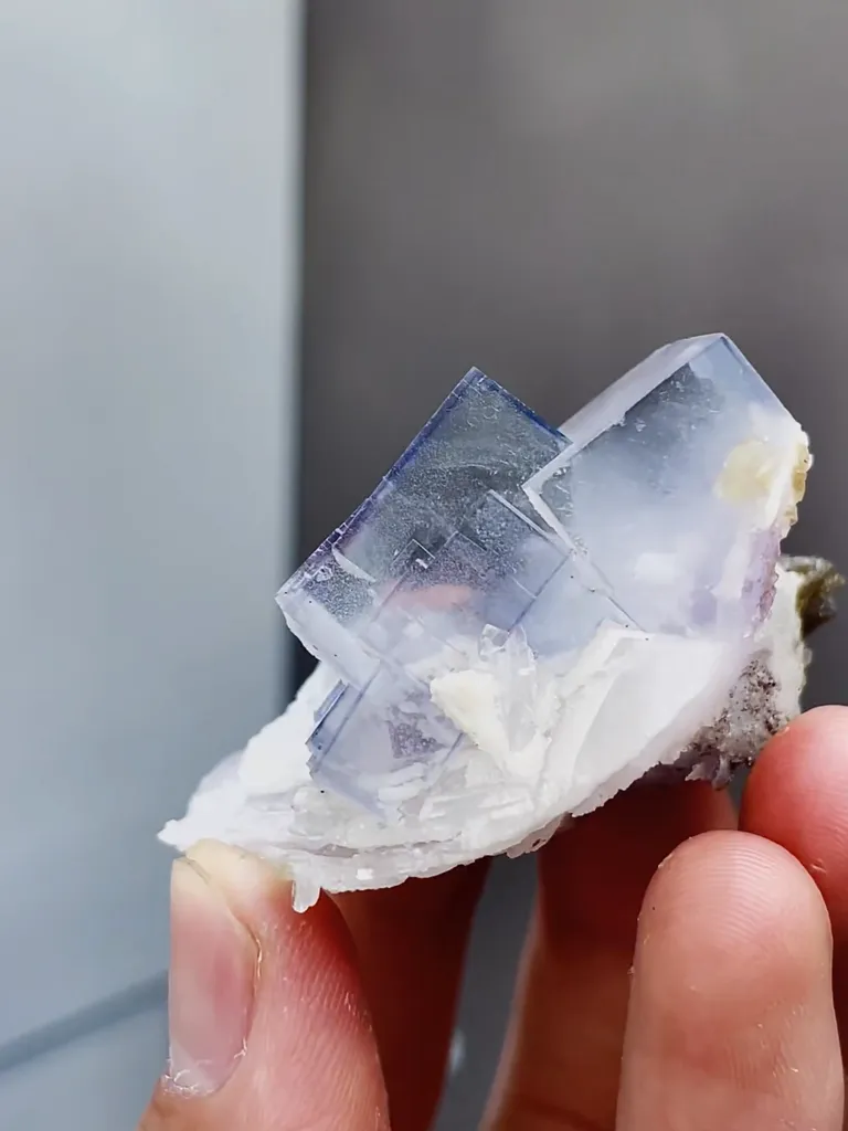 Natural Transparent Cubic Fluorite comes from Yaogangxian,Hunan 35*30*50MM - image 3