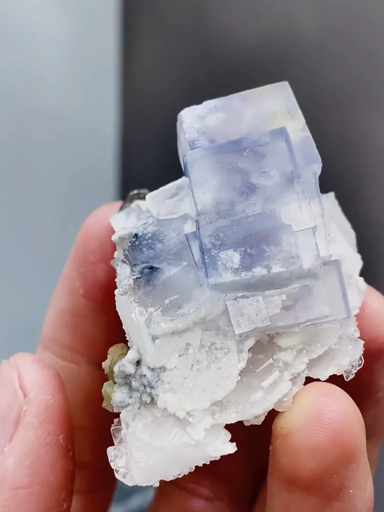 Natural Transparent Cubic Fluorite comes from Yaogangxian,Hunan 35*30*50MM - image 4