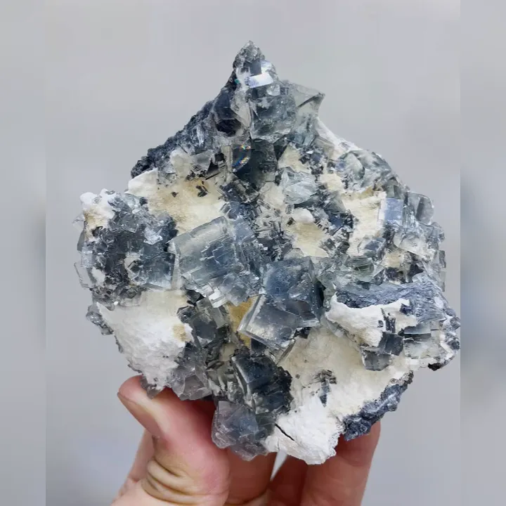 Natural Transparent Cubic Fluorite, Mineral Specimen: Xianghualing,Hunan (80*85*35MM) - image 6