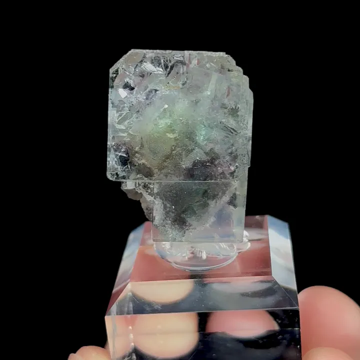 Natural Transparent Cubic Fluorite, Mineral Specimen:Xianghualing,Hunan (20*20*30MM) - image 4