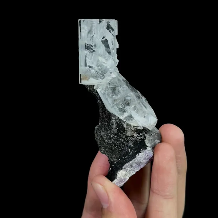 Natural Transparent Cubic Fluorite, Mineral Specimen:Xianghualing,Hunnan (35*85*50MM) - image 8