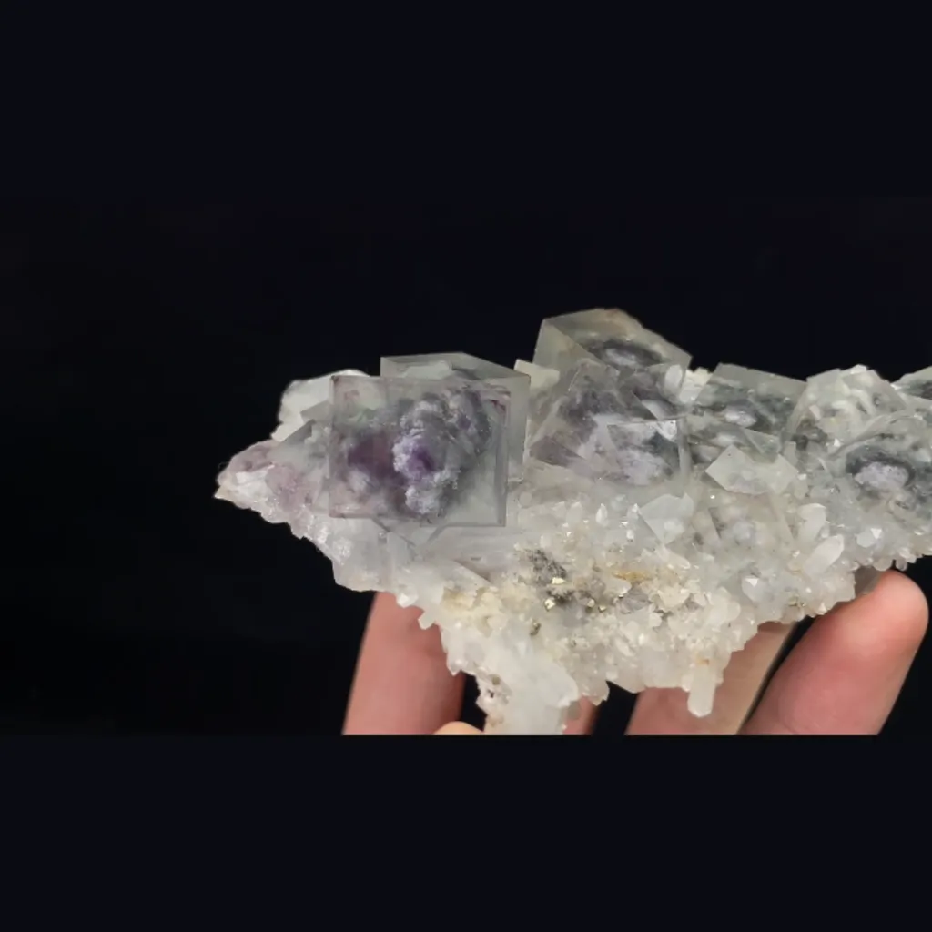Natural Transparent Cubic Fluorite, Mineral Specimen:Yaogangxian,Hunan (130*65*30MM) image