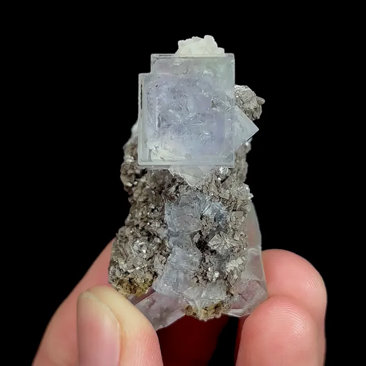 Natural Transparent Cubic Fluorite, Mineral Specimen:Yaogangxian,Hunan (25*40*35MM) image