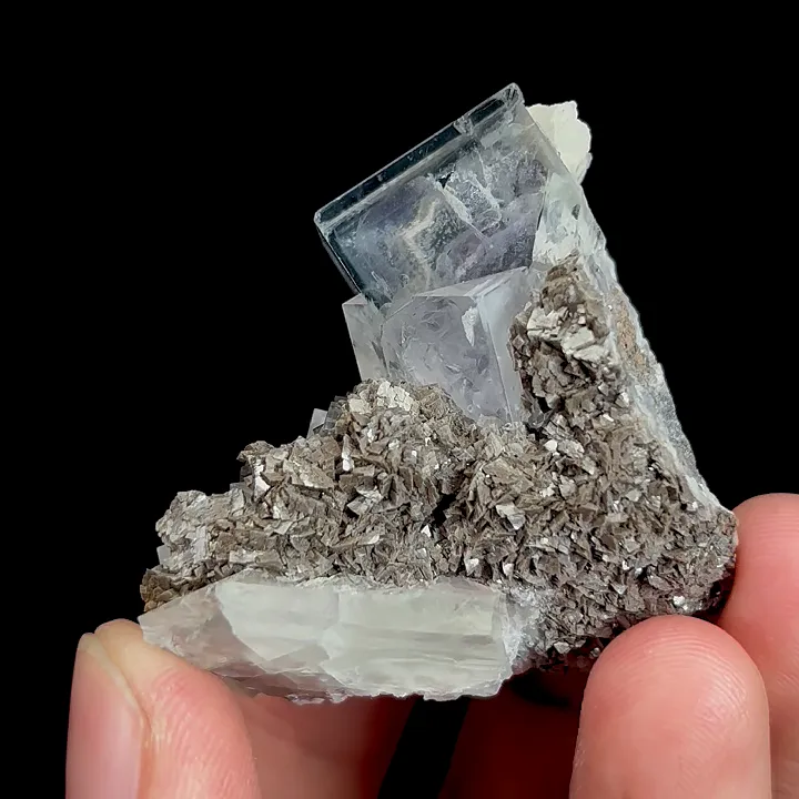 Natural Transparent Cubic Fluorite, Mineral Specimen:Yaogangxian,Hunan (25*40*35MM) - image 2