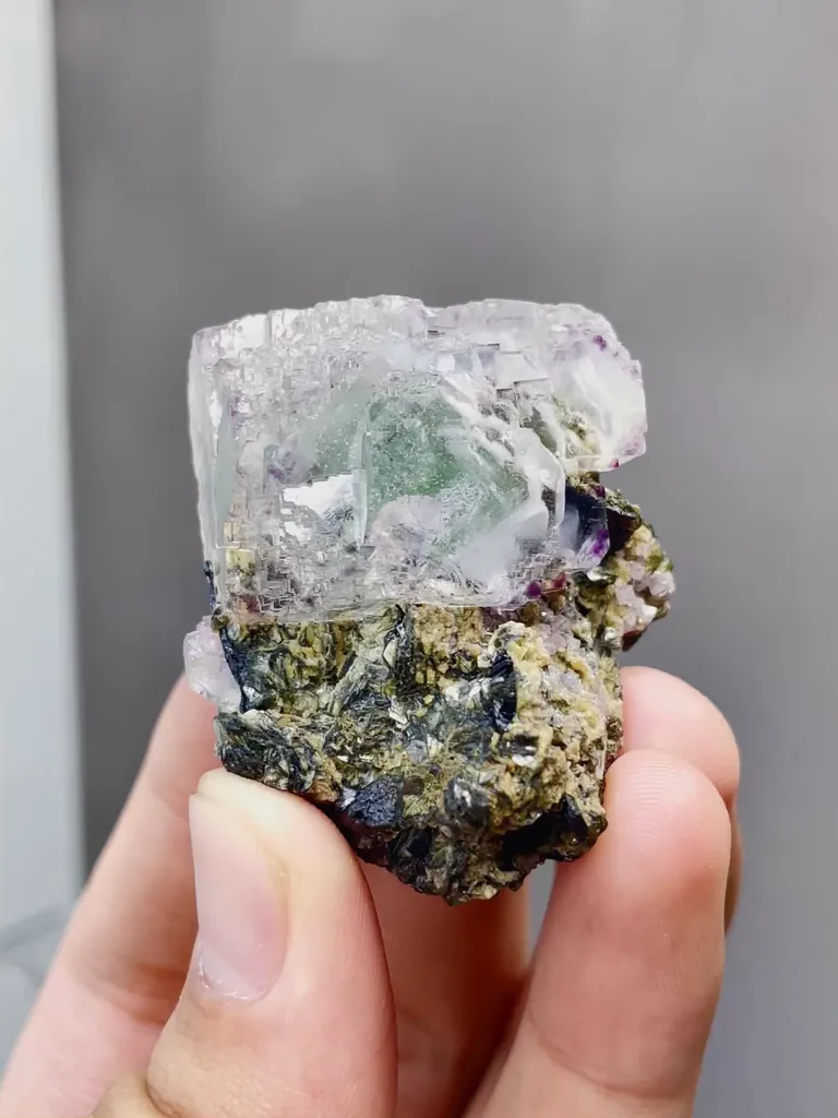 Natural Transparent Fluorite and Mica coexist comes from Yaogangxian,Hunan 35*25*45MM image