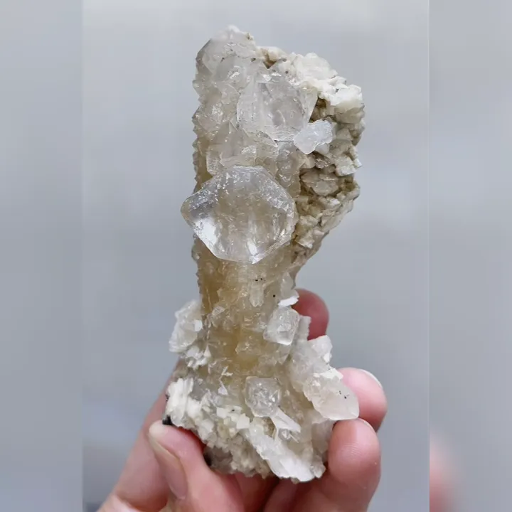 Natural Transparent Fluorite and Quartz Symbiosis comes from Huanggangliang, Inner Mongolia 35*95*35MM - image 6