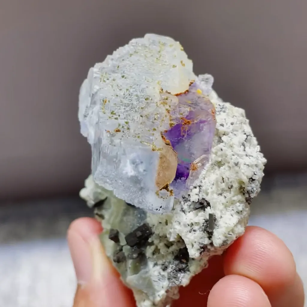 Natural Transparent Fluorite comes from Yaogangxian,Hunan 40*50*30MM - image 3