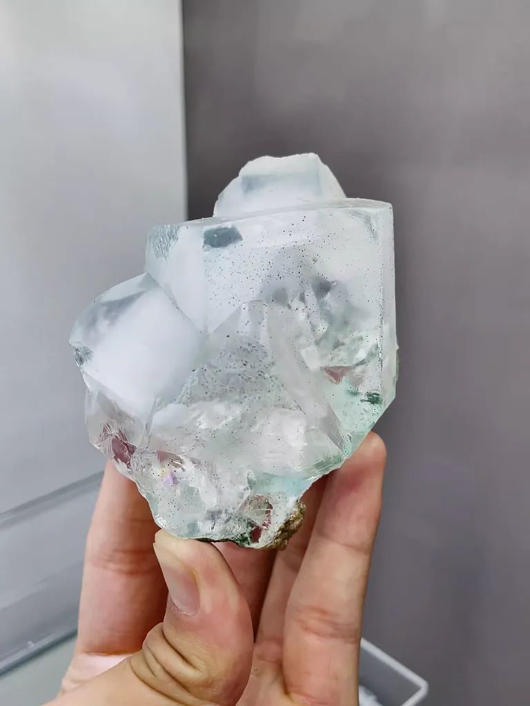 Natural Transparent Fluorite comes from Yaogangxian,Hunan 88*57*70MM - image 4