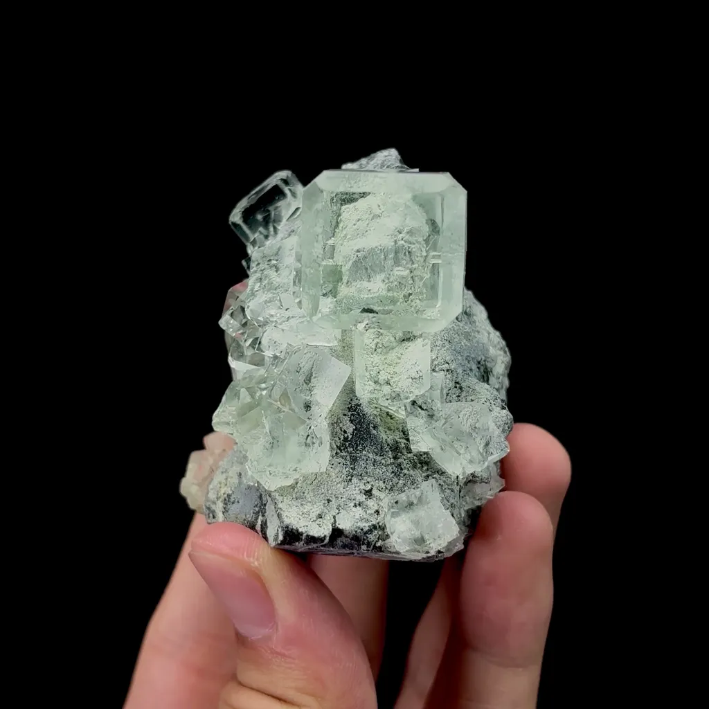 Natural Transparent Glassy Fluorite Mineral Specimen,High Quality Specimen,XIANGHUALING,HUNAN,CHINA(50*49*56mm) - image 4