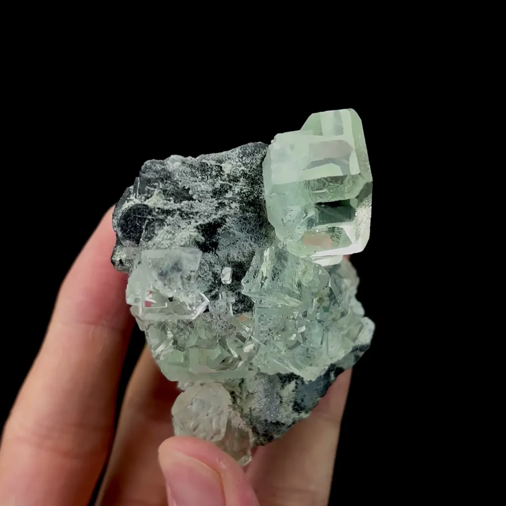 Natural Transparent Glassy Fluorite Mineral Specimen,High Quality Specimen,XIANGHUALING,HUNAN,CHINA(50*49*56mm) - image 3