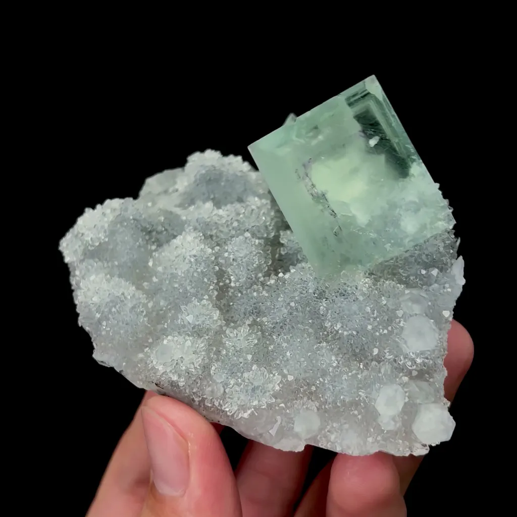 Natural Transparent Green Cubic Fluorite and Crystal Mineral Specimen,High Quality Specimen,ZHEJIANG,CHINA(81*68*50mm) - image 2