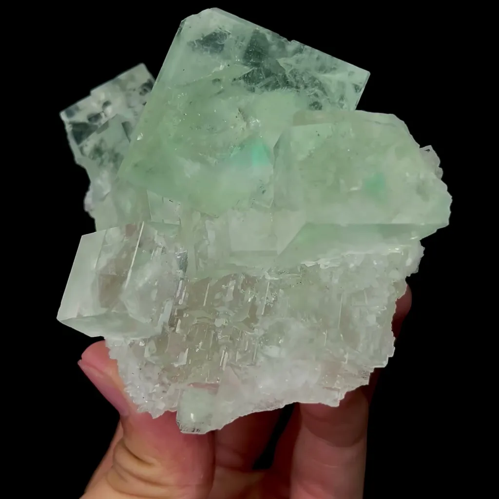 Natural Transparent Green Cubic Fluorite Mineral Specimen,High Quality Specimen,XIANGHUALING,HUNAN,CHINA(85*70*50mm) - image 5