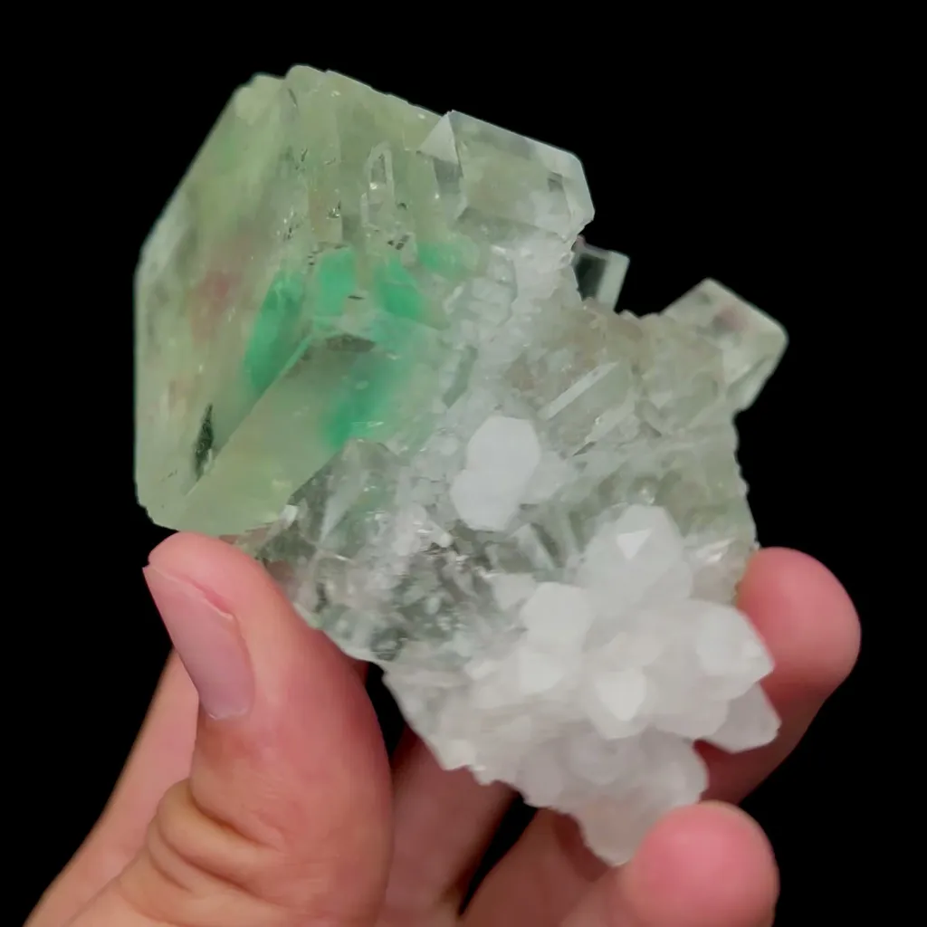 Natural Transparent Green Fluorite and Crystal Mineral Specimen,High Quality Specimen,XIANGHUALING,HUNAN,CHINA(77*58*65mm) - image 2