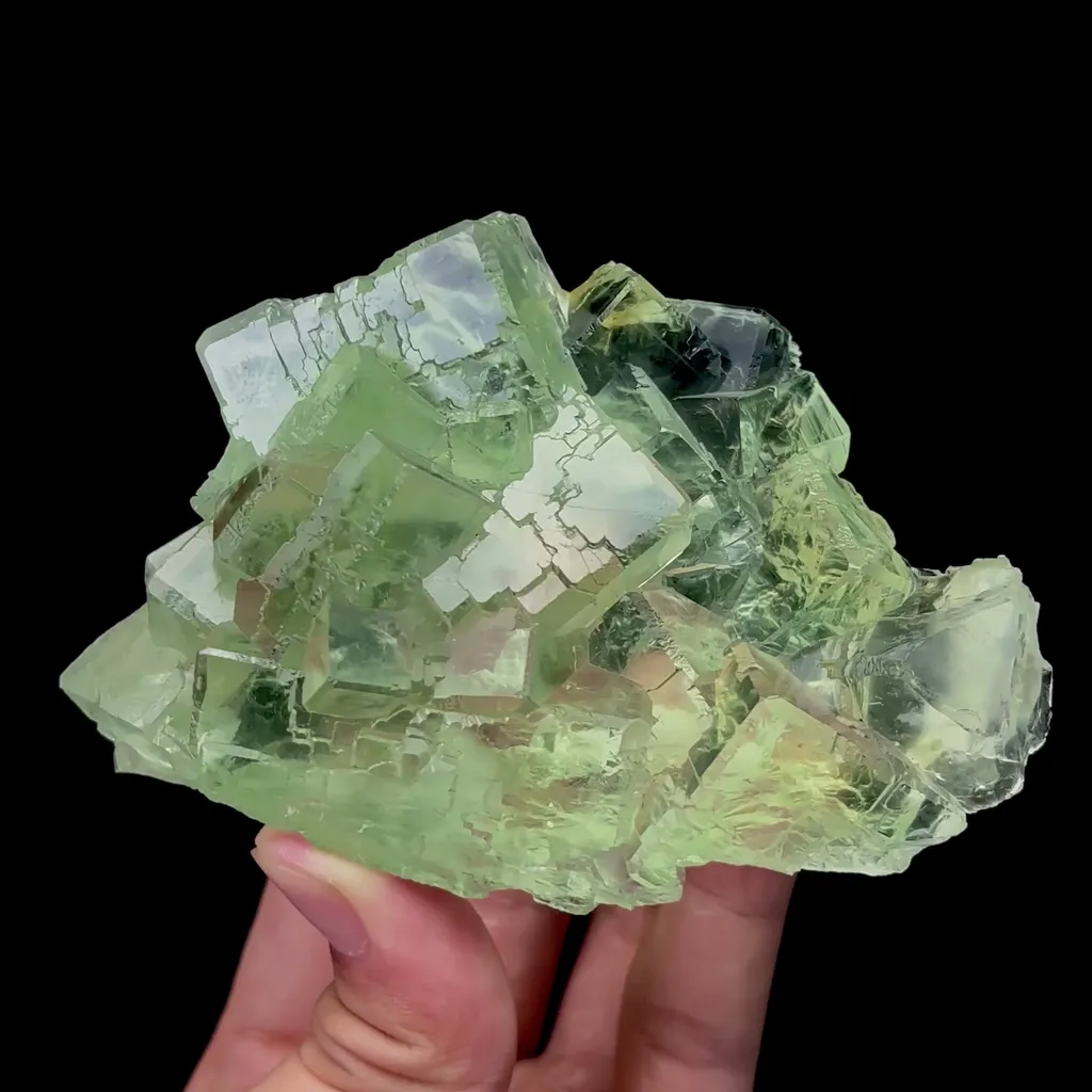 Natural Transparent Green Fluorite Mineral Specimen,High Quality Specimen,XIANGHUALING,HUNAN,CHINA(106*73*40mm) image