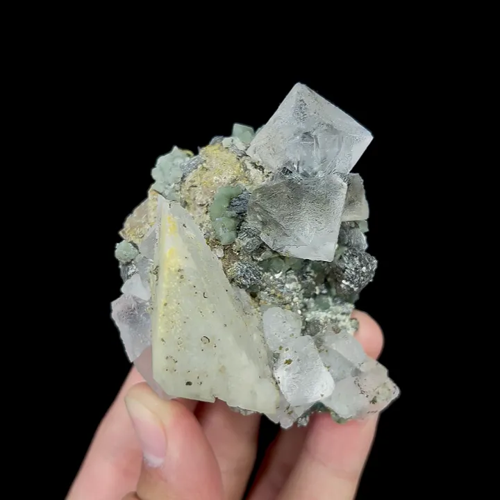 Natural Transparent Octahedral Fluorite and Calcite, Mineral Specimen: Inner Mongolia,China (50*65*40MM) image