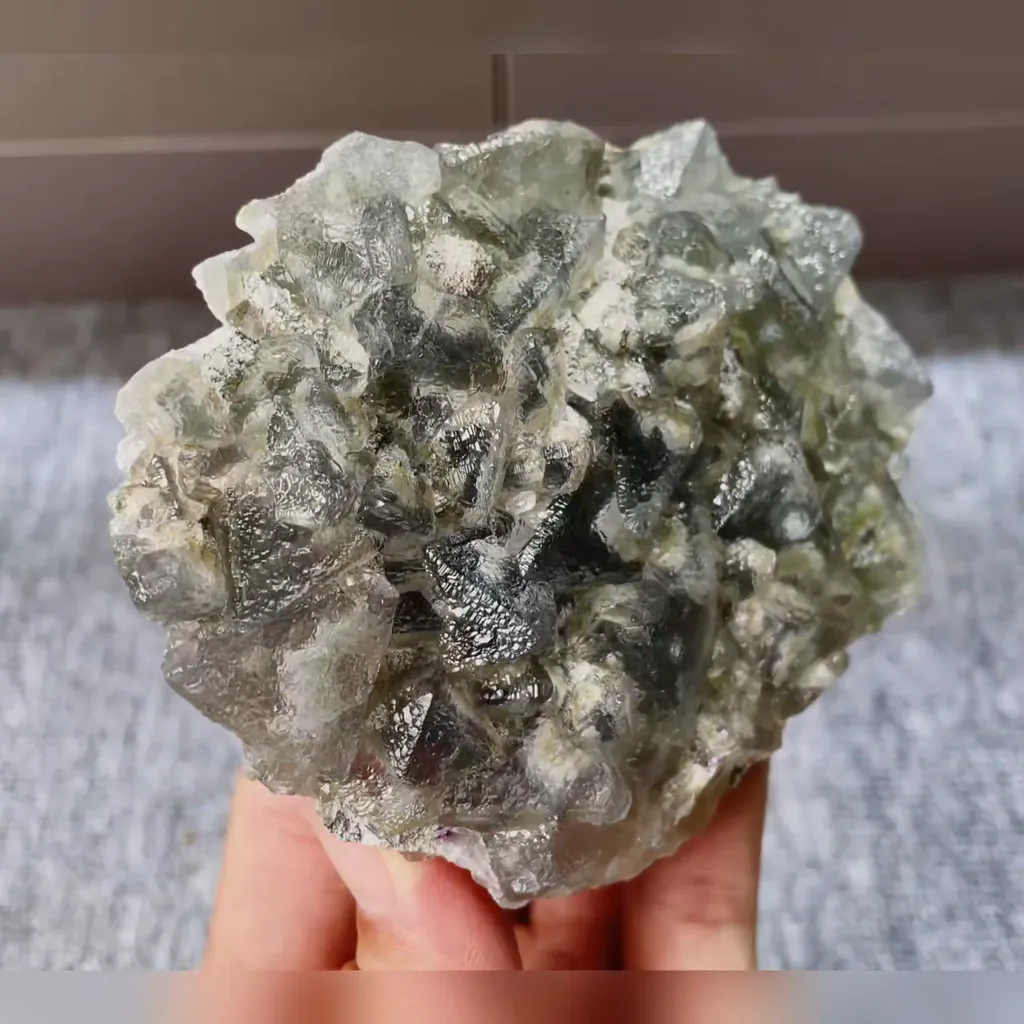 Natural Transparent Octahedral Fluorite comes from Zhejiang,China 100*85*30MM - image 3
