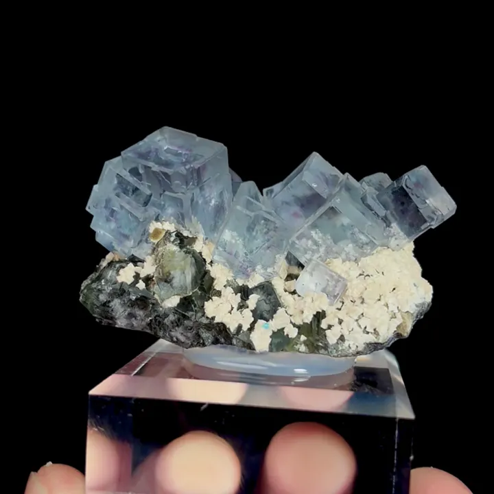 Natural Transparent Phantom Fluorite, Mineral Specimen:Yaogangxian,Hunan (55*30*30MM) image