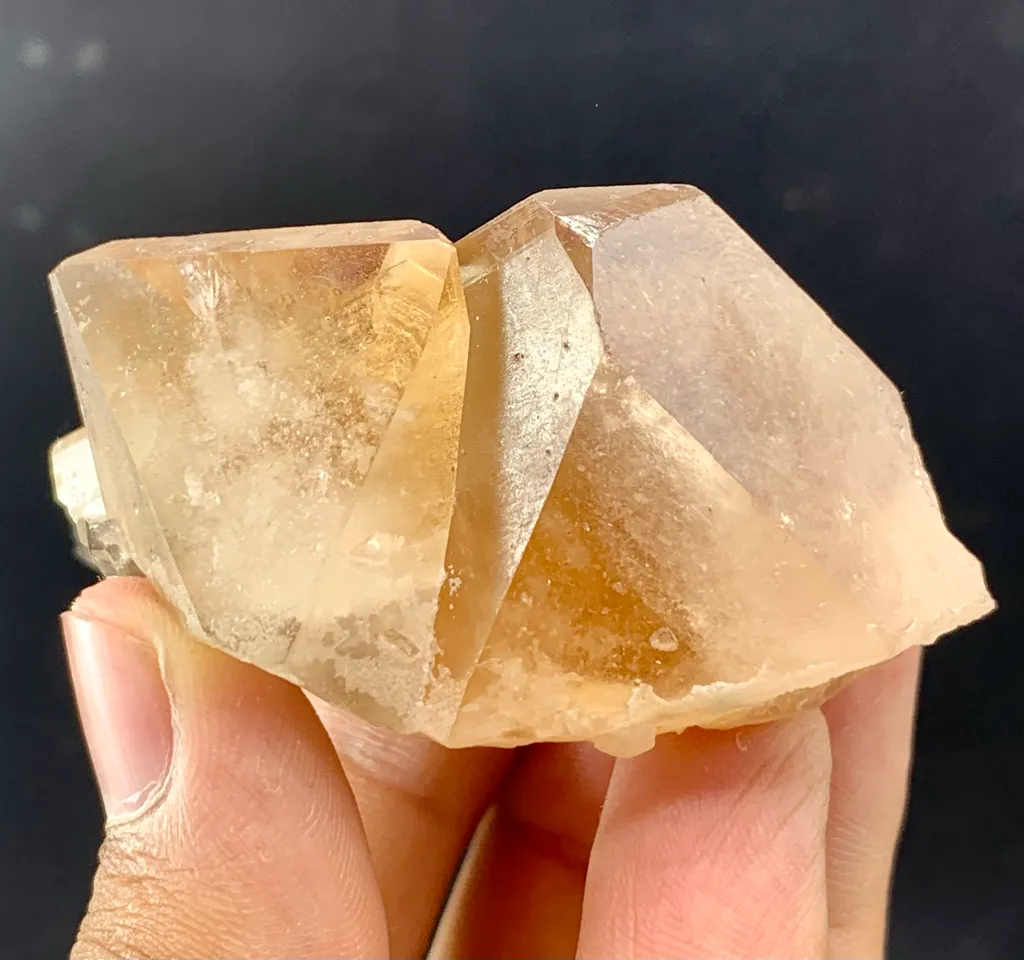 Natural Twin Topaz with Smoky Quartz Crystal Unique Termination Pakistan, 158 G - image 2