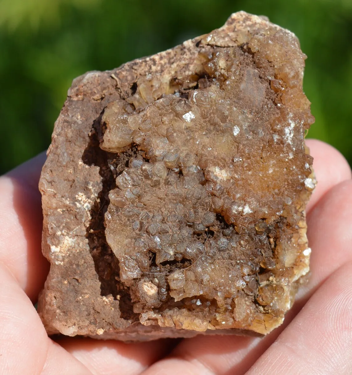 Natural unheated citrine 116 grams - Bakrit, Ifrane Province, Fez-Meknes Region, Morocco - image 4