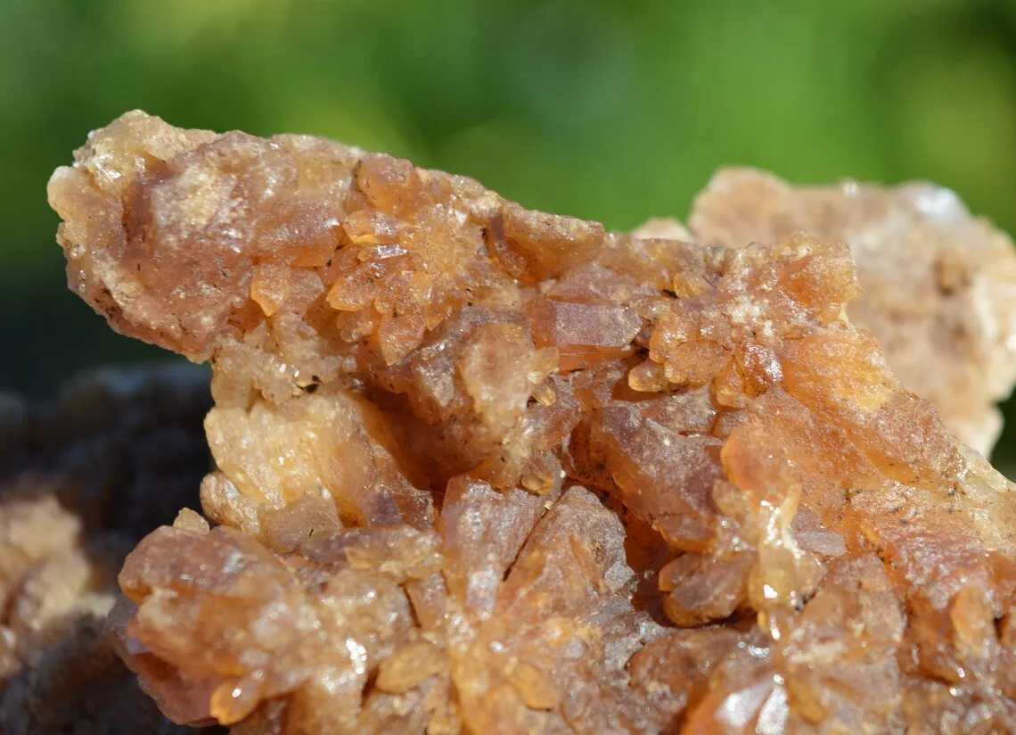Natural unheated citrine 172 grams - Bakrit, Ifrane Province, Fez-Meknes Region, Morocco - image 3