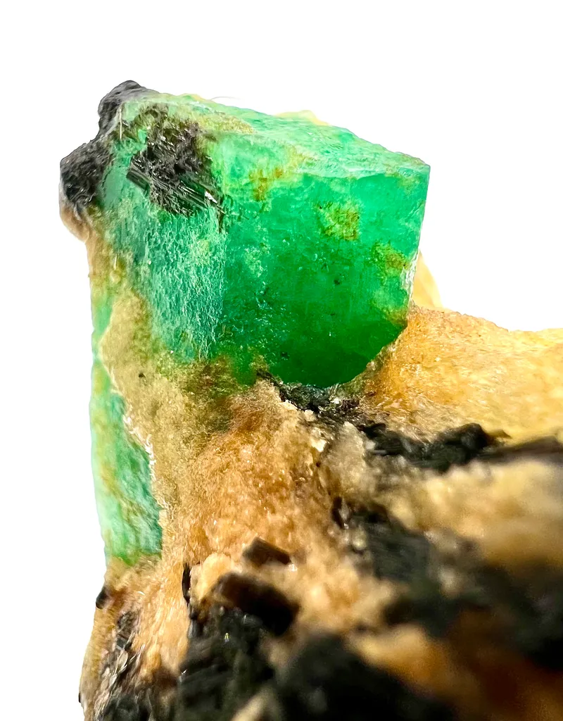 Natural Unique Emerald from Pakistan - image 3