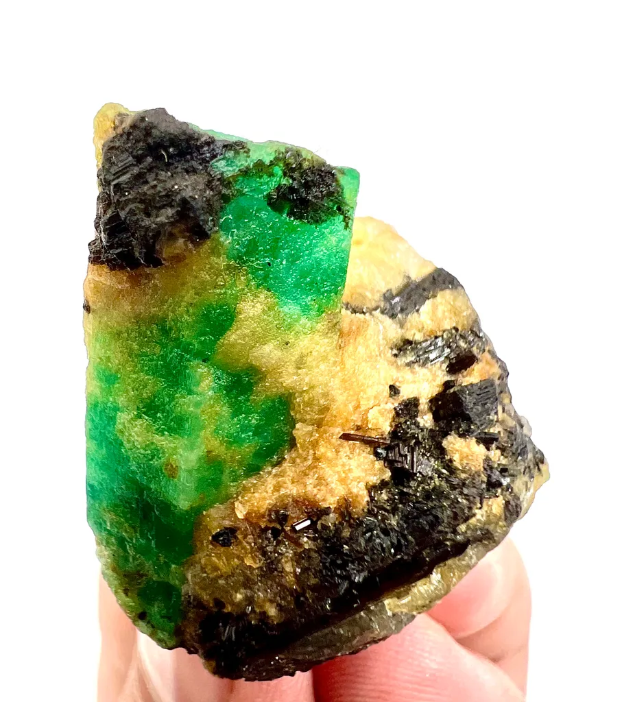 Natural Unique Emerald from Pakistan - image 9