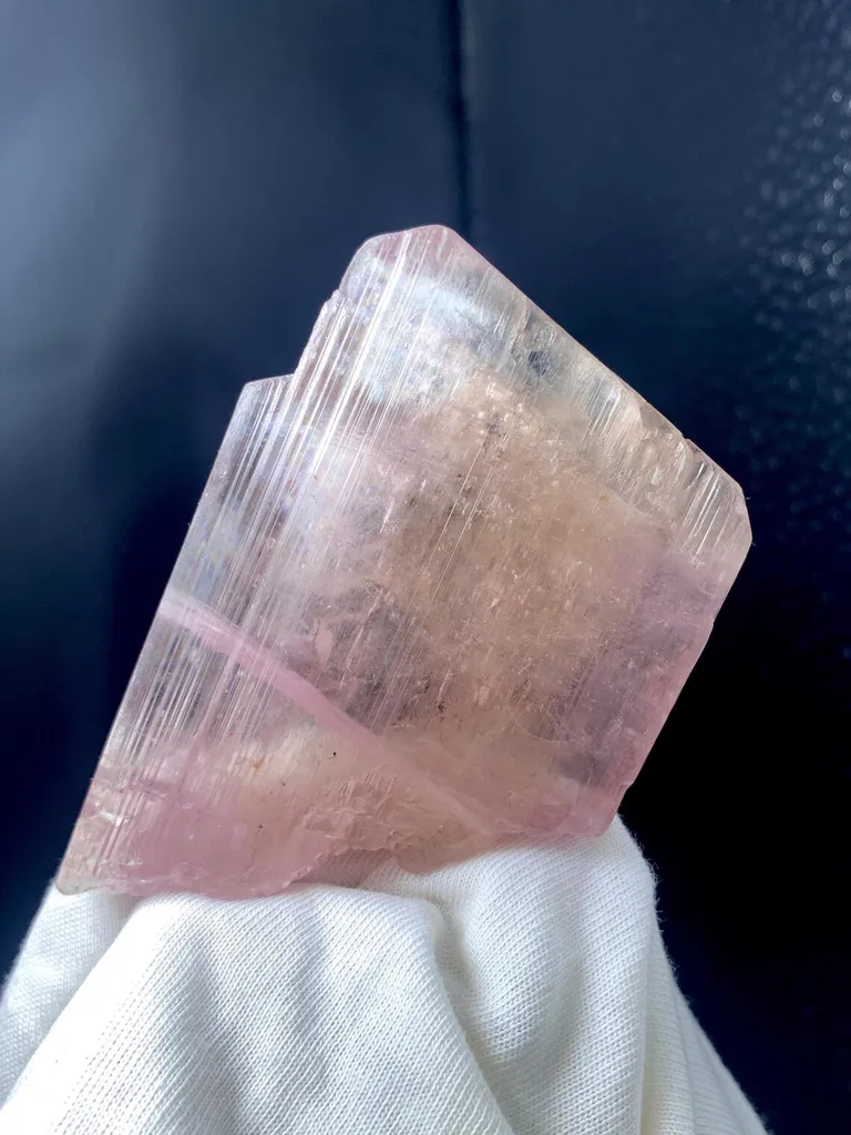 Natural V Shape Twinned Terminated Pink Kunzite Crystal From Nuristan Afghanistan - 95.45 Grams - image 5